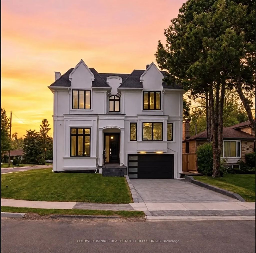 7 Knollview Crescent, Toronto C15
