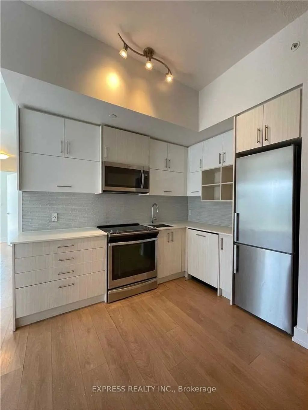 128 Fairview Mall Drive 419, Toronto C15