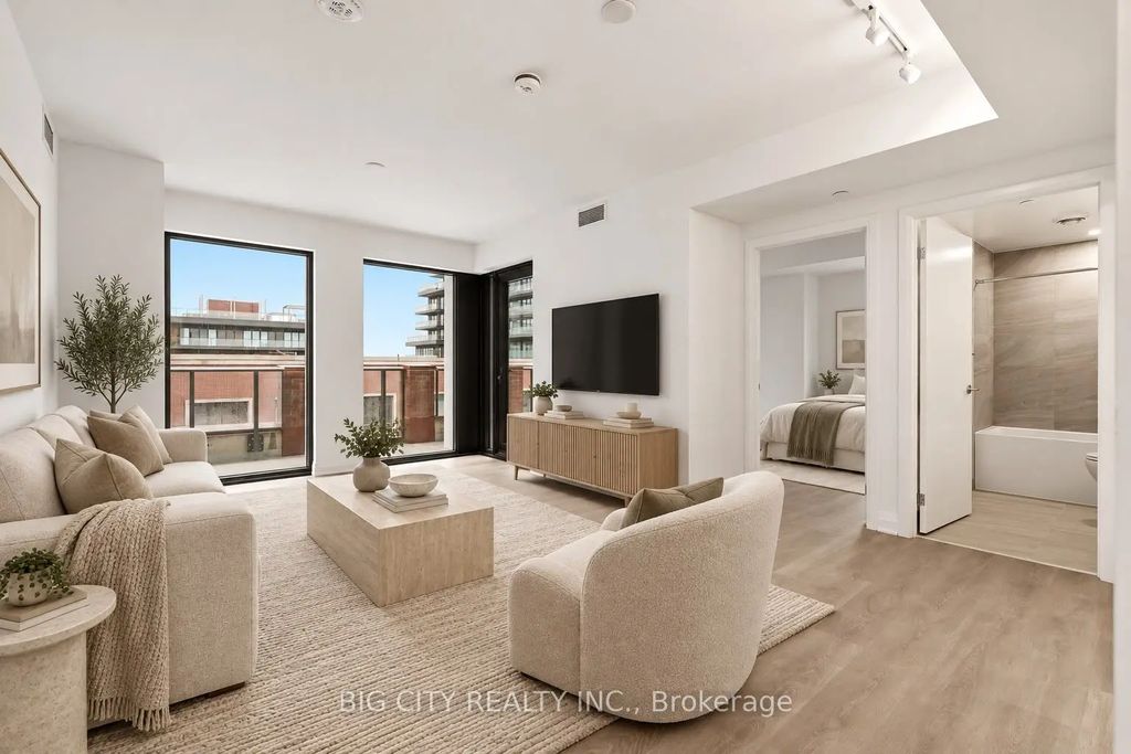 25 Frederick Todd Way 707, Toronto C11