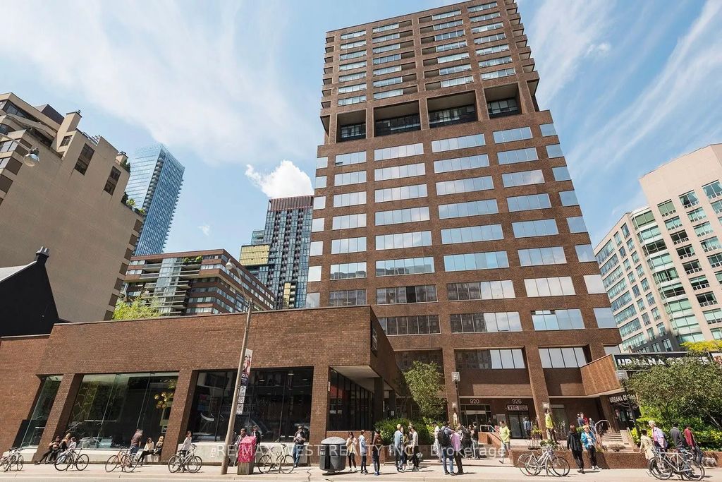 920 Yonge Street 530, Toronto C02