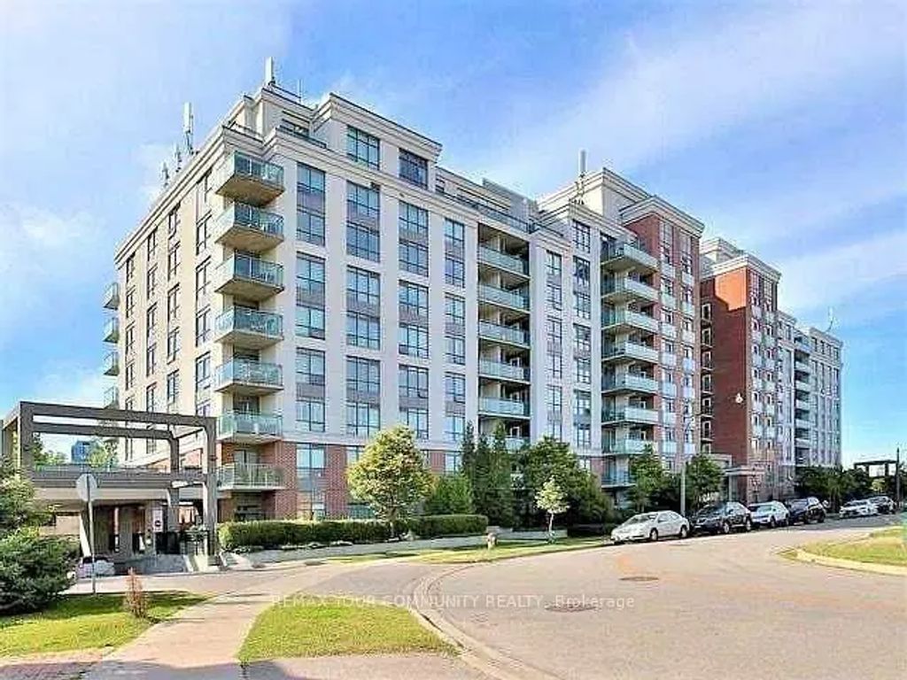 120 Dallimore Circle 827, Toronto C13