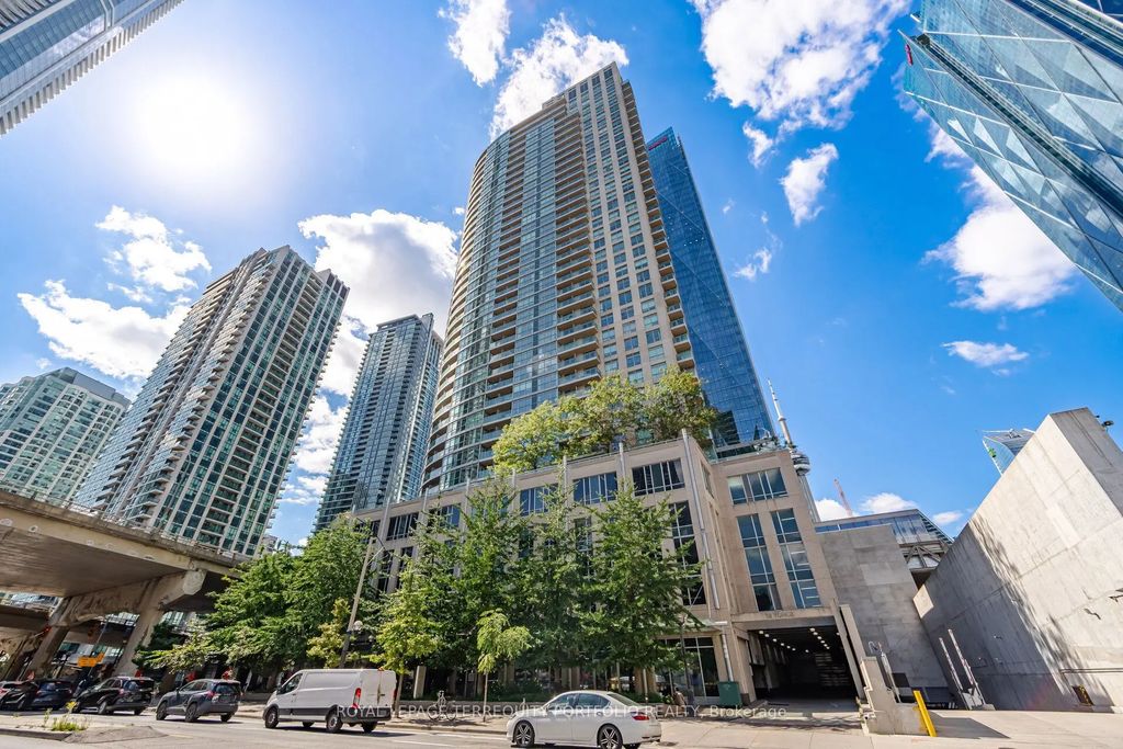 18 Yonge Street 1807, Toronto C01