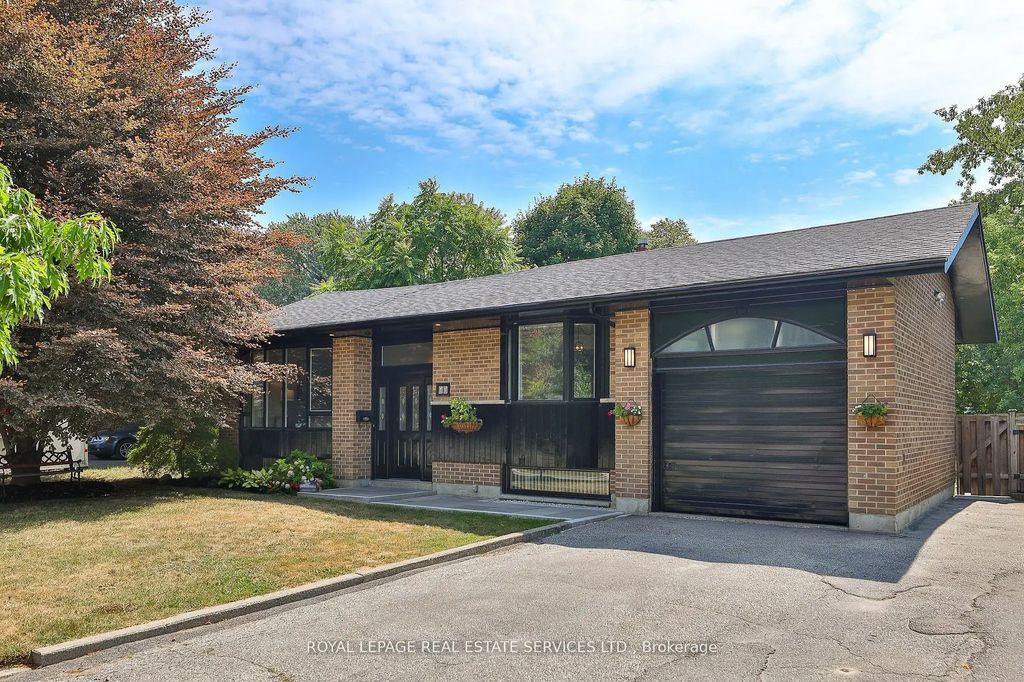 45 Doonaree Drive, Toronto C13