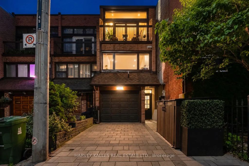 49 Granby Street, Toronto C08