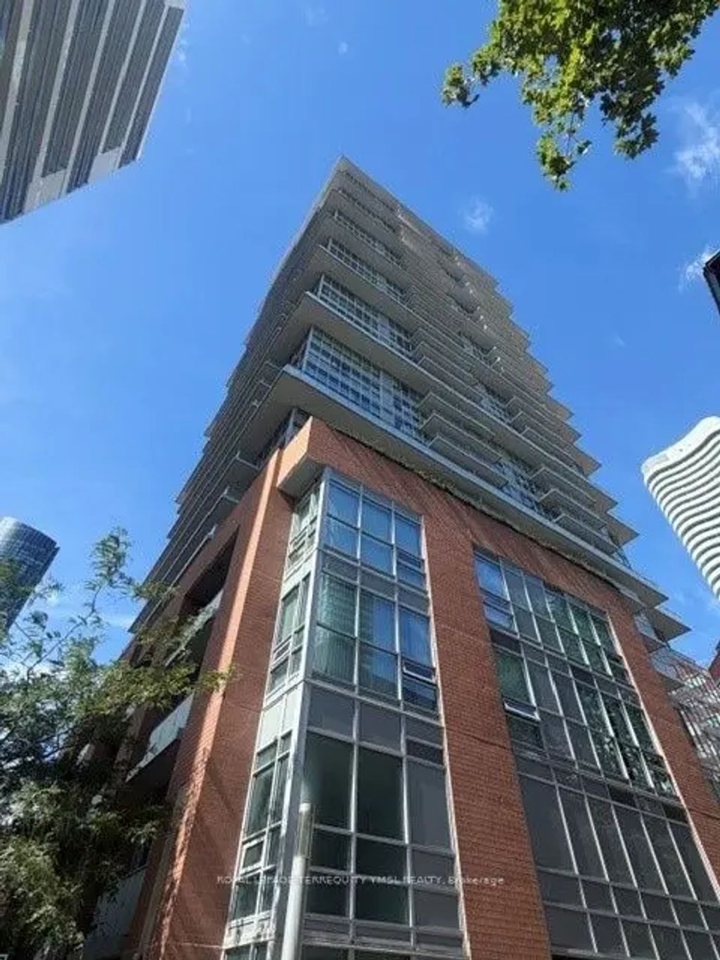 365 Church Street Ph11, Toronto C08