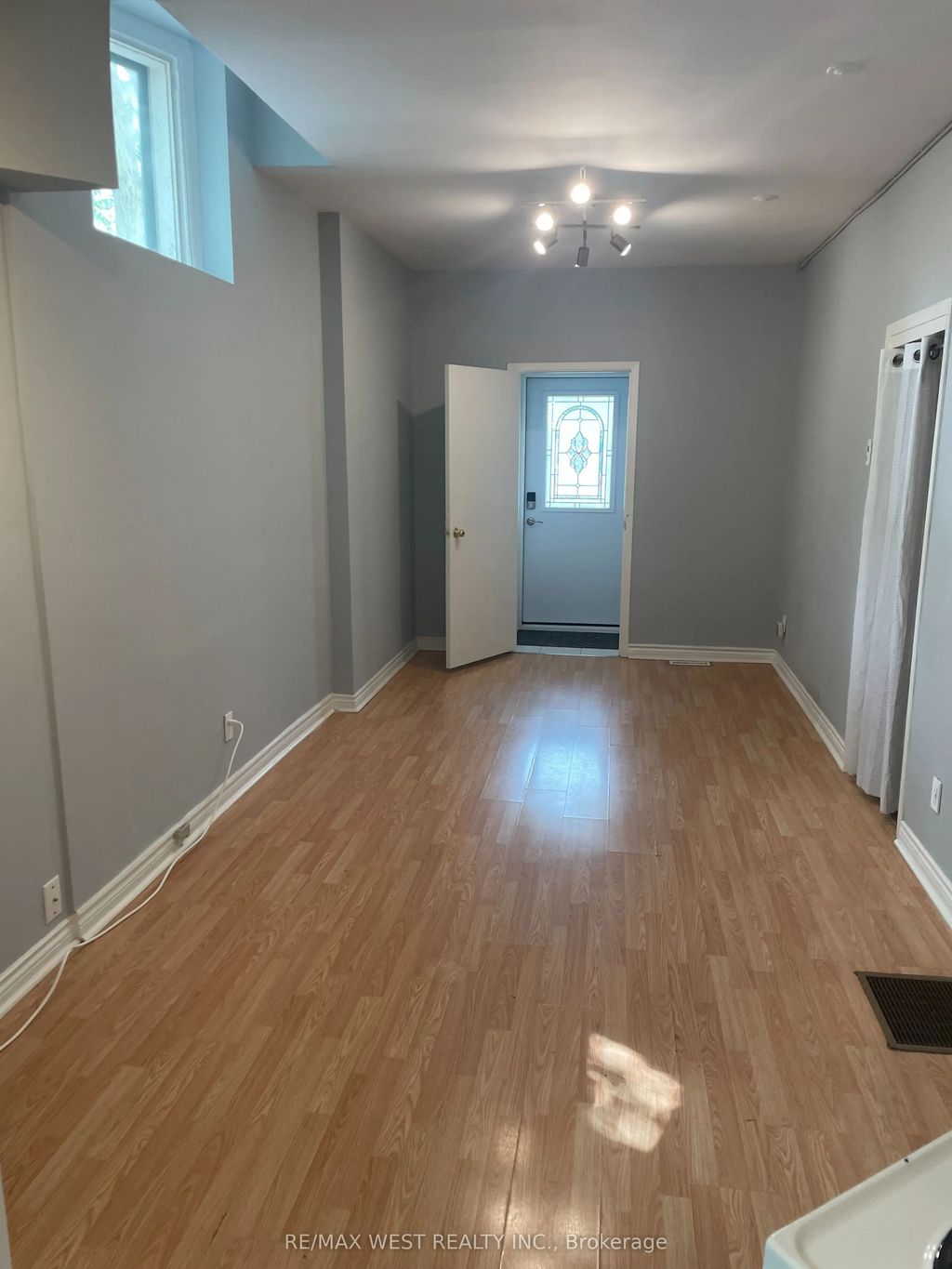 281 Howland Avenue Main Floor, Toronto C02