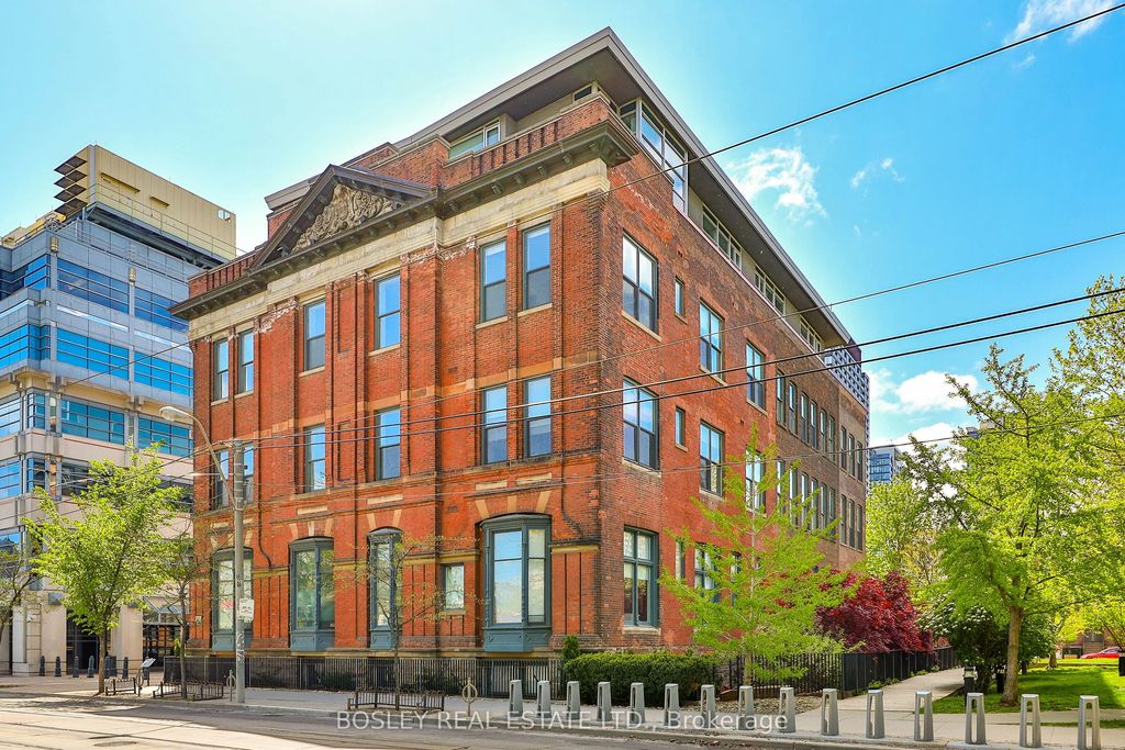 915 King Street W 405, Toronto C01