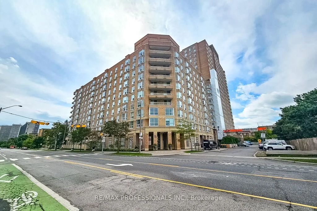 11 Thorncliffe Pk Drive 207, Toronto C11