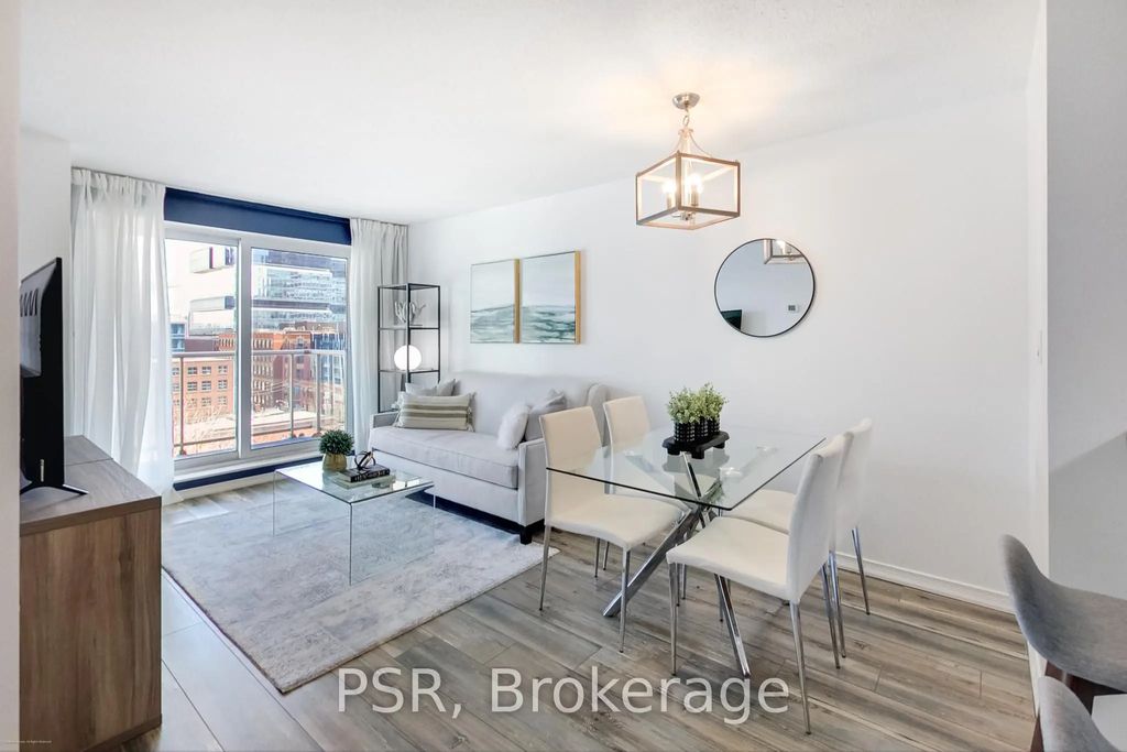230 King Street E 1023, Toronto C08