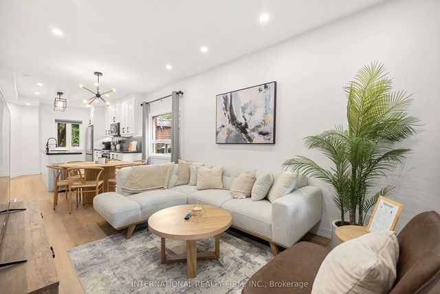 171 Duplex Avenue, Toronto C03