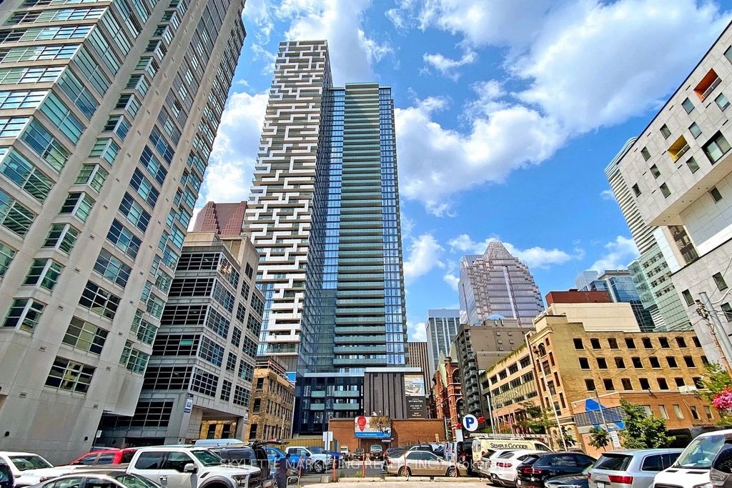 25 Richmond Street E 1011, Toronto C08