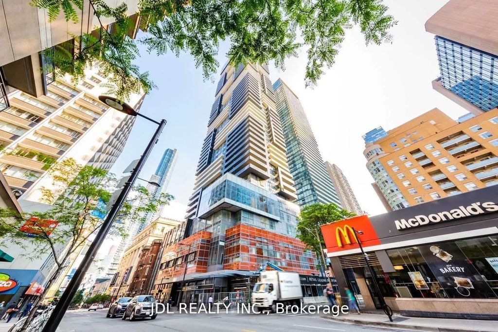 7 Grenville Street 1007, Toronto C01