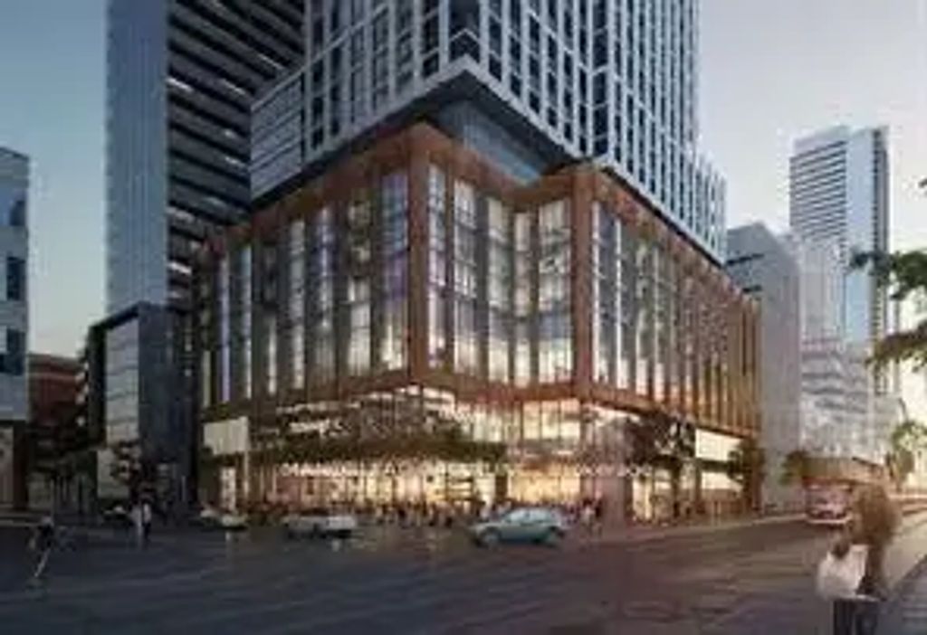 400 King Street W 1916, Toronto C01