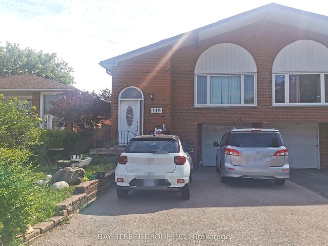 119 Shawnee Circle, Toronto C15