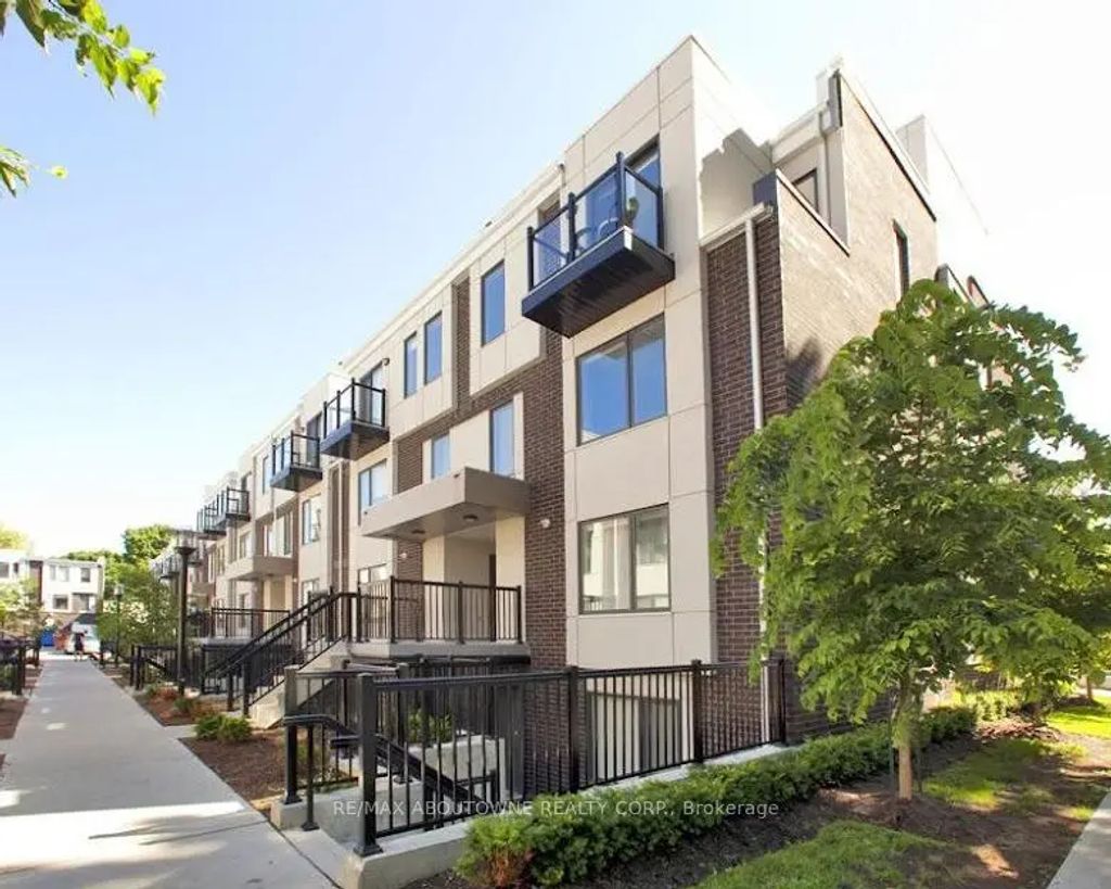 37a Valley Woods Road 514, Toronto C13