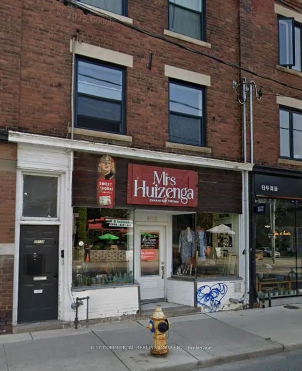 1073 Bathurst Street, Toronto C02