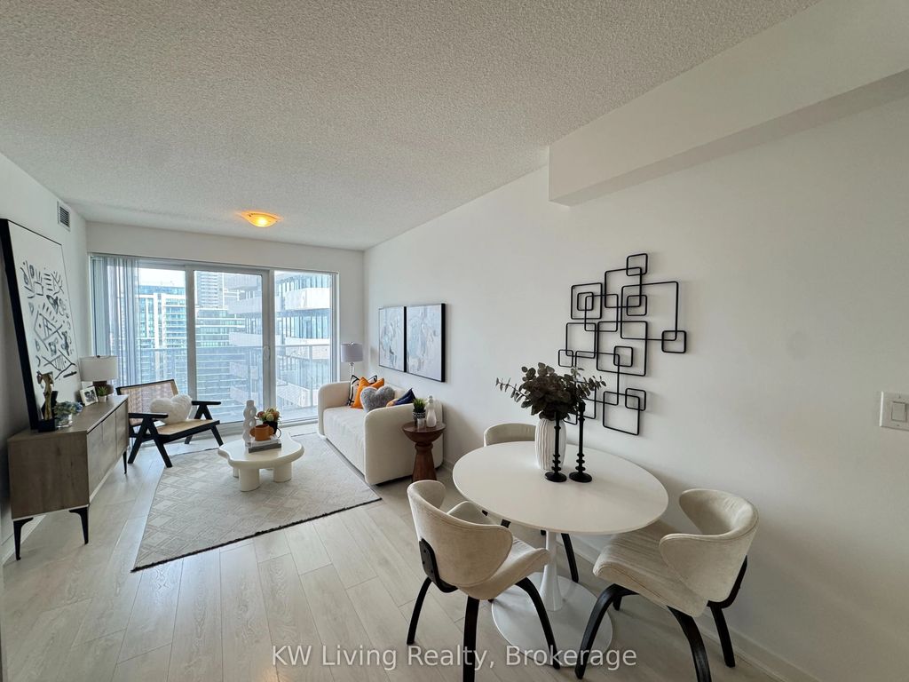 100 Harbour Street 5006, Toronto C01
