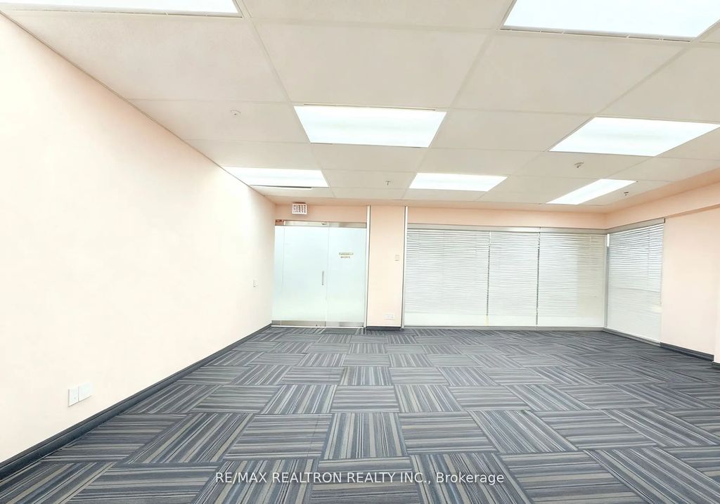 155 Gordon Baker Road 118, Toronto C15