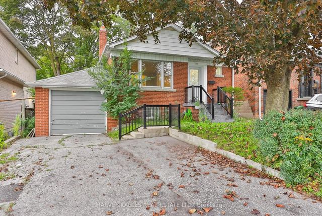 128 Bogert Avenue Main, Toronto C07