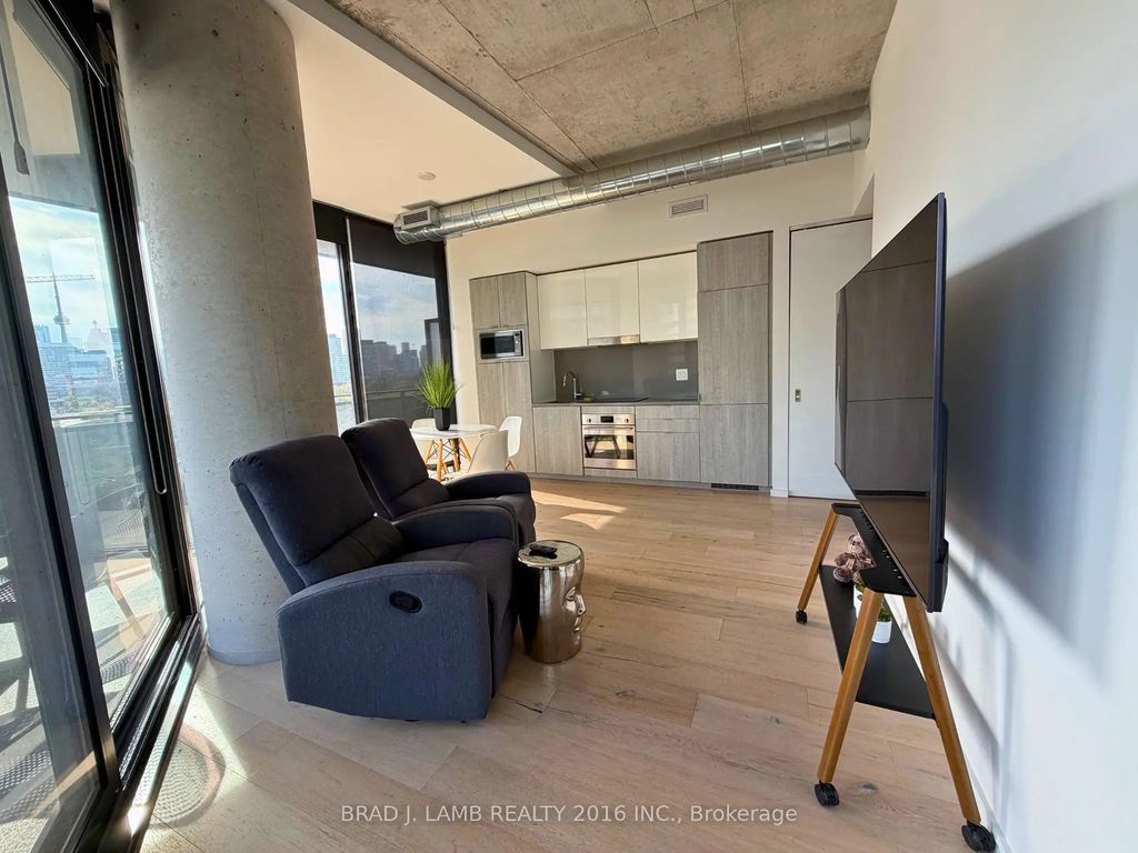 21 Lawren Harris Square 604, Toronto C08