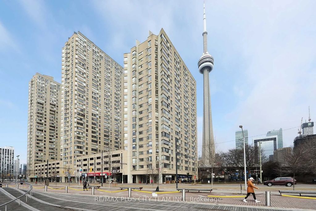 250 Queens Quay Street W 1702, Toronto C01