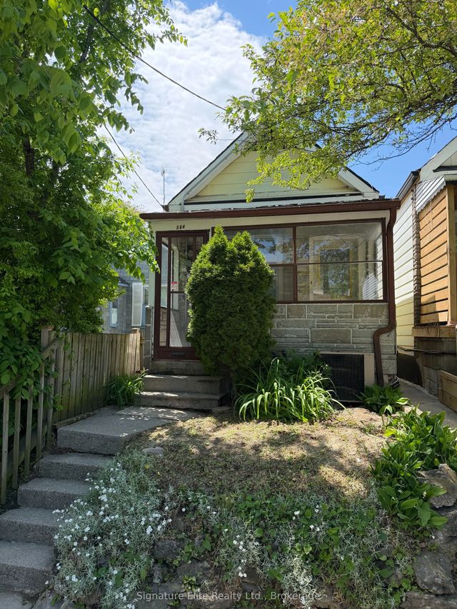 364 Winona Drive, Toronto C03