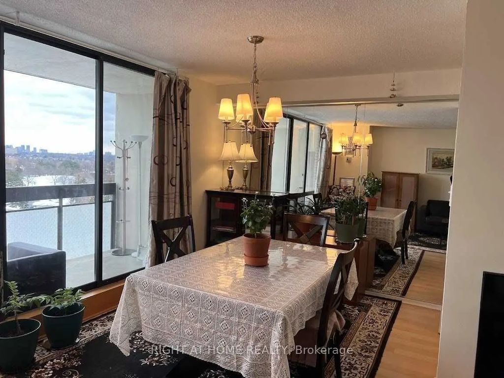 177 Linus Road 1503, Toronto C15