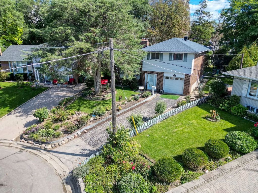 12 Petal Court, Toronto C13