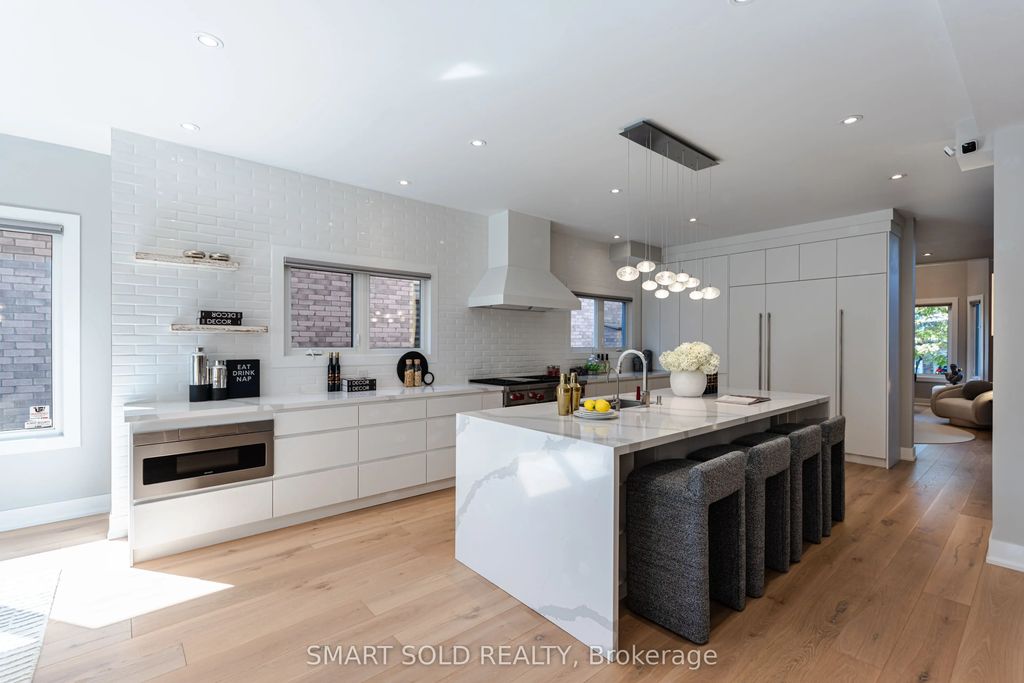 231 Hounslow Avenue, Toronto C07