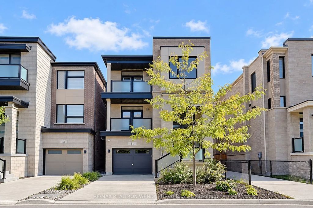 11 Hollyhock Court, Toronto C13