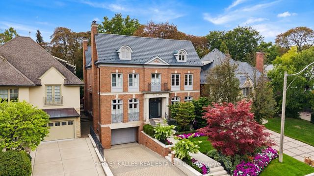 250 Forest Hill Road, Toronto C03
