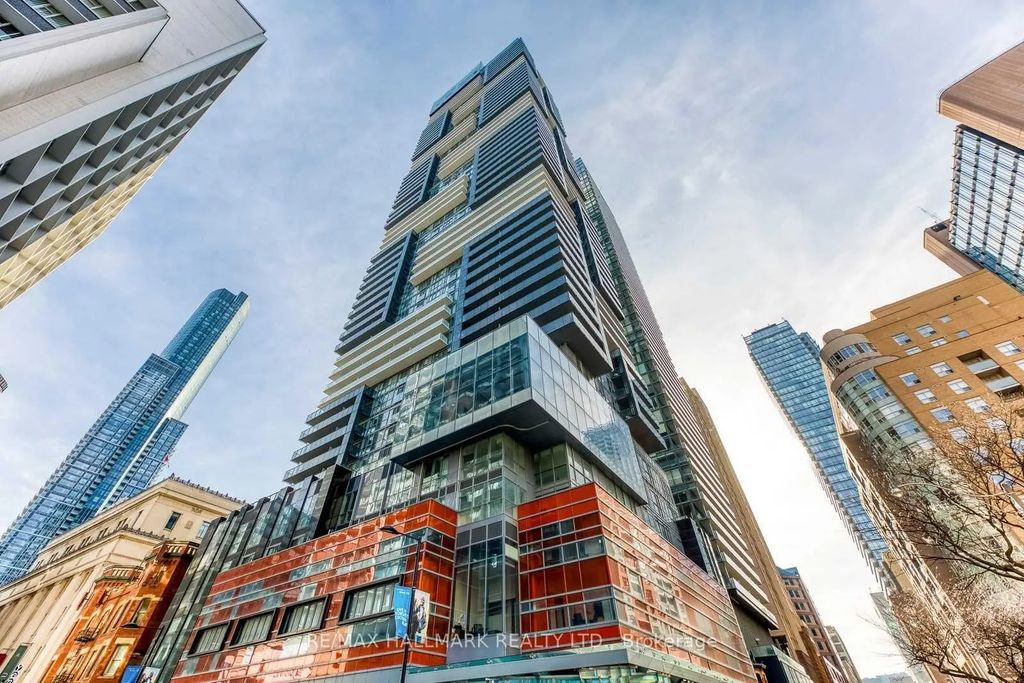 7 Grenville Street 5207, Toronto C01