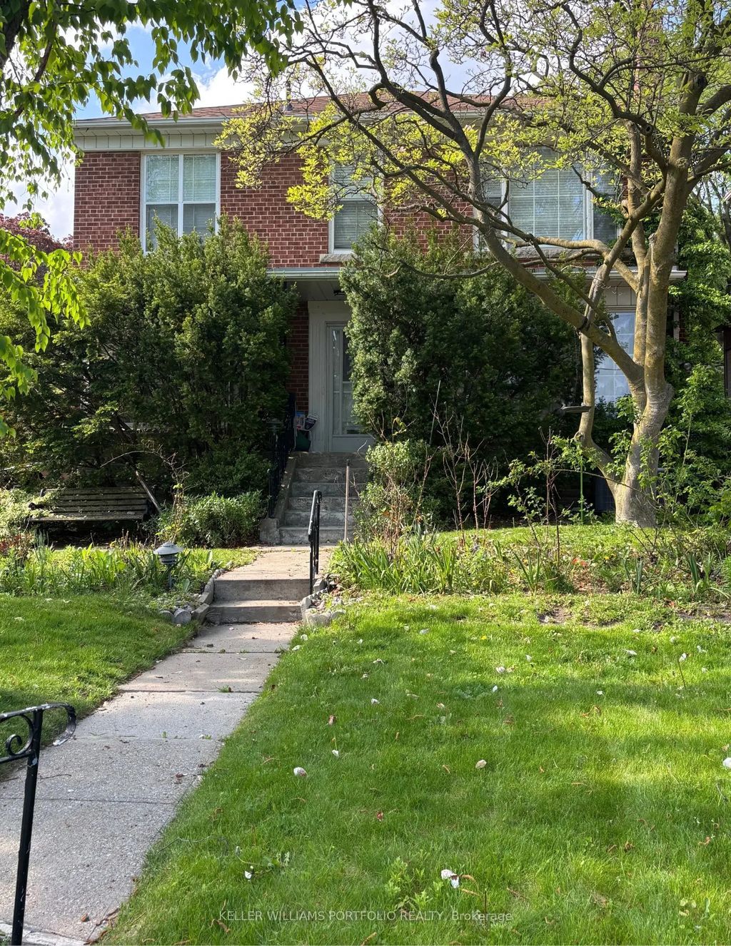 38 Avenal Drive, Toronto C03