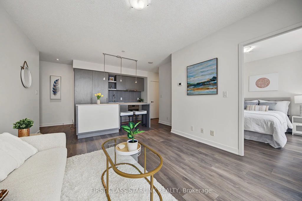 100 Harbour Street 2801, Toronto C01