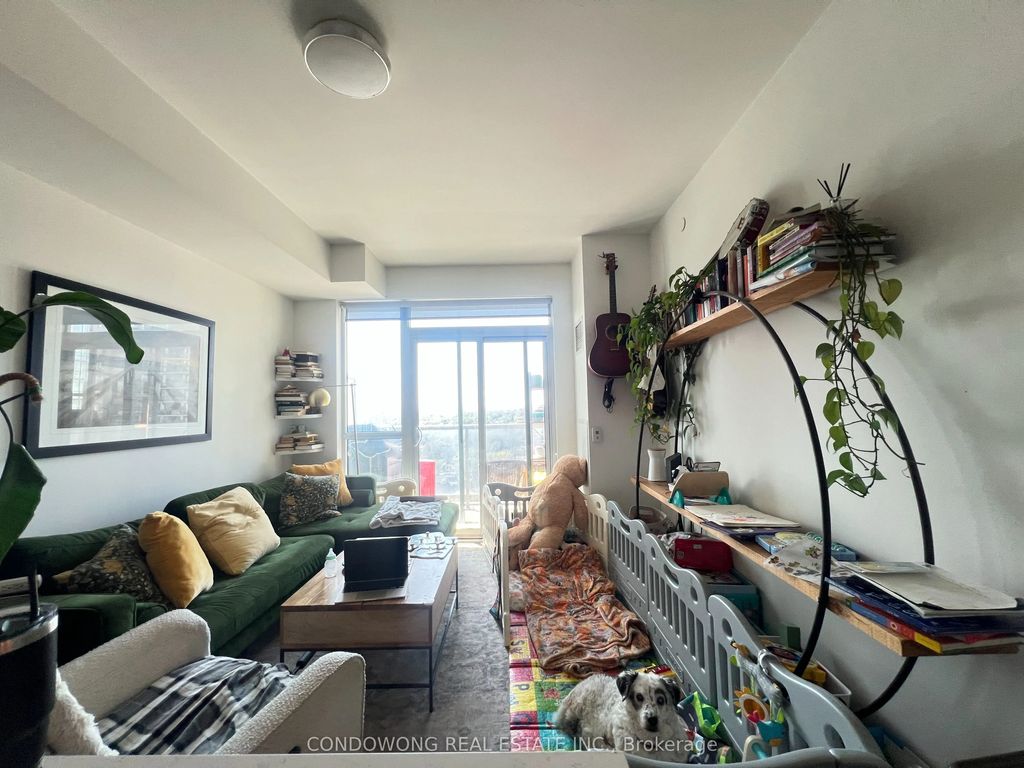 501 St Clair Avenue W 1108, Toronto C02