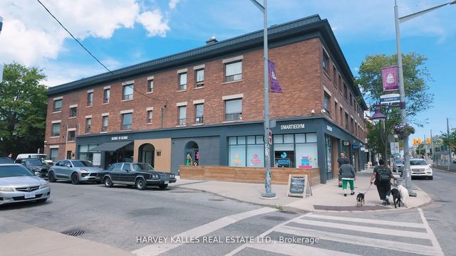 1074 St Clair Avenue W 3, Toronto C03