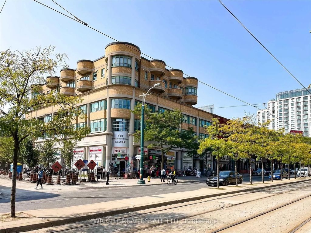 8 Oxford Street 306, Toronto C01