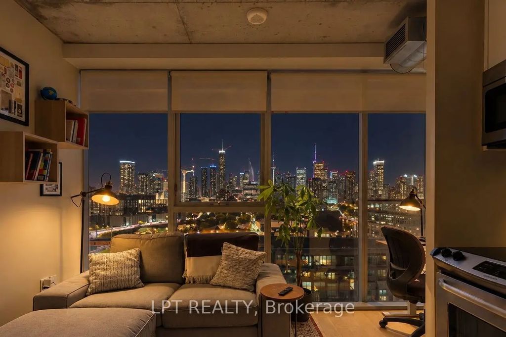 32 Trolley Crescent 1016, Toronto C08