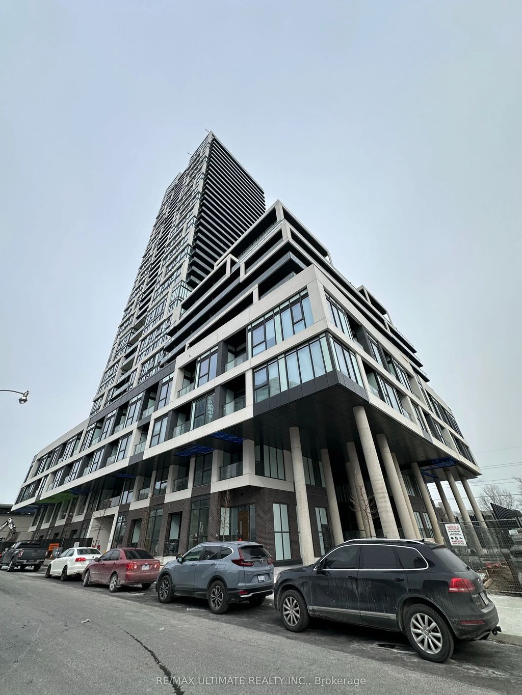 5 Defries Street 1022, Toronto C08