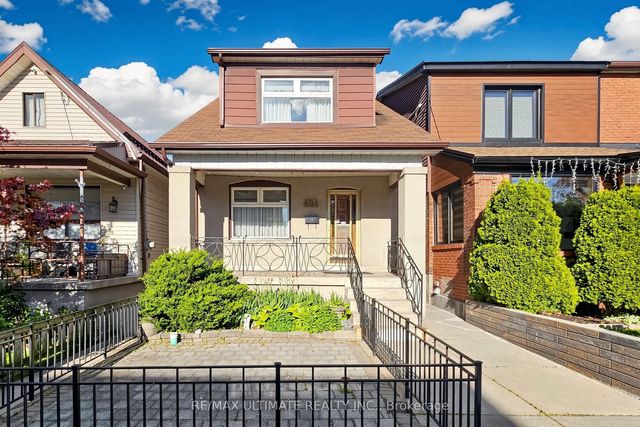 494 Oakwood Avenue W, Toronto C03