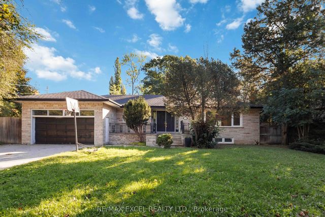 20 Oxbow Road, Toronto C13