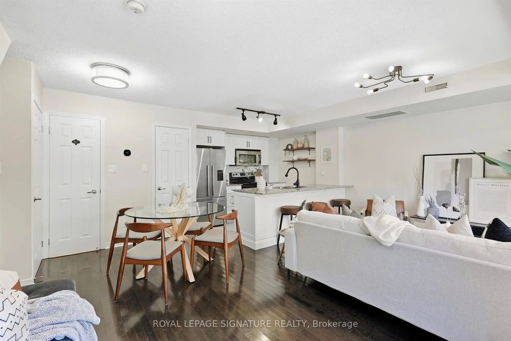 11 Ruttan Street 225, Toronto C01