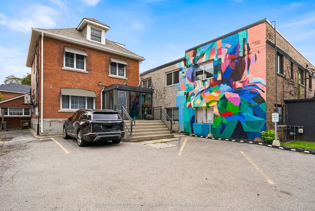 1395 Bayview Avenue Ll2, Toronto C11