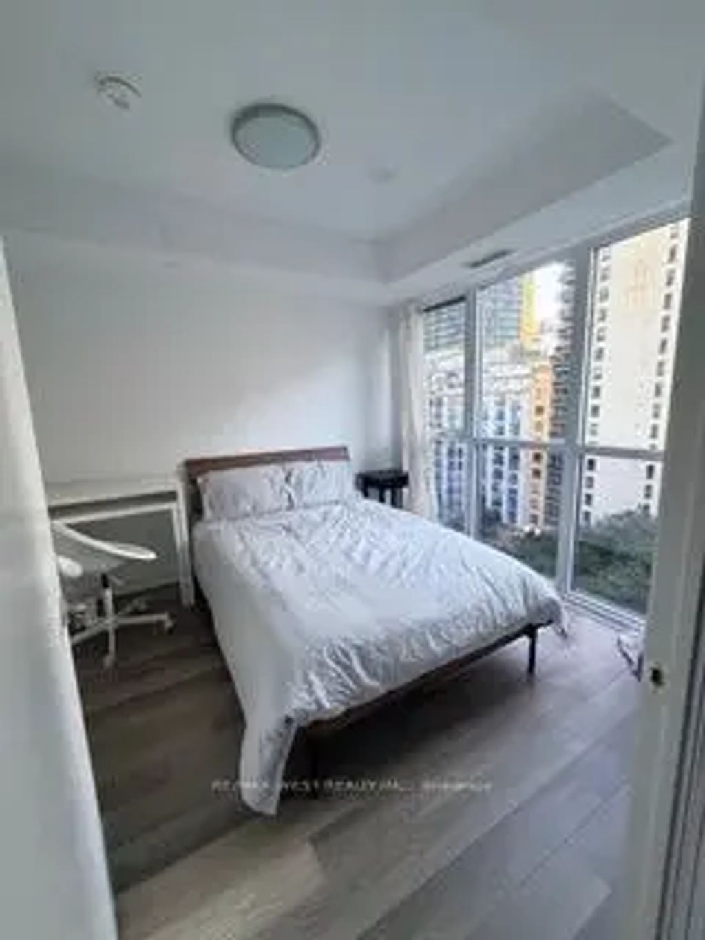77 Mutual Street 806, Toronto C08