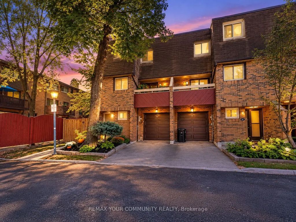 19 Poet's Walk Way, Toronto C15