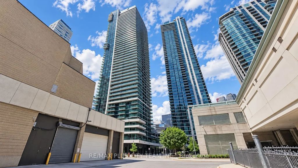 33 Bay Street 1502, Toronto C01