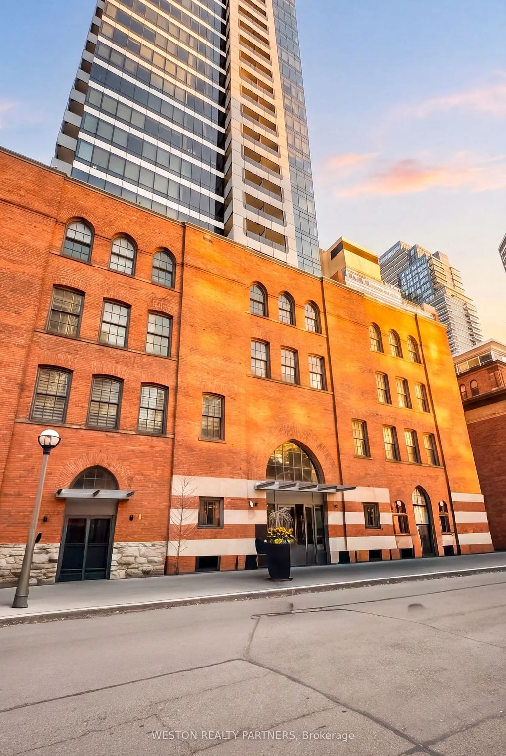 5 St Joseph Street, Toronto C01