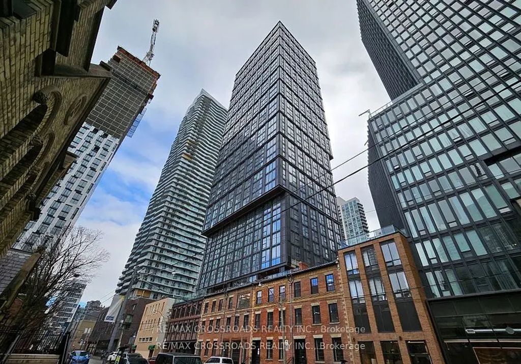 82 Dalhousie Street 1605, Toronto C08