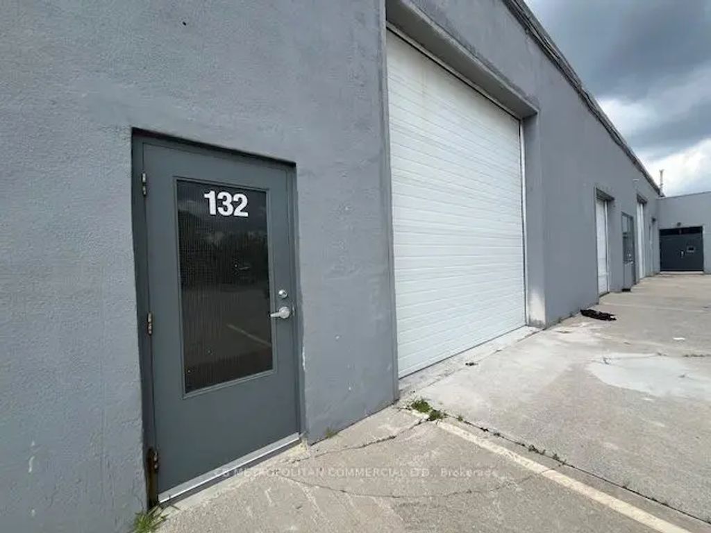 100 Sunrise Avenue 132, Toronto C13