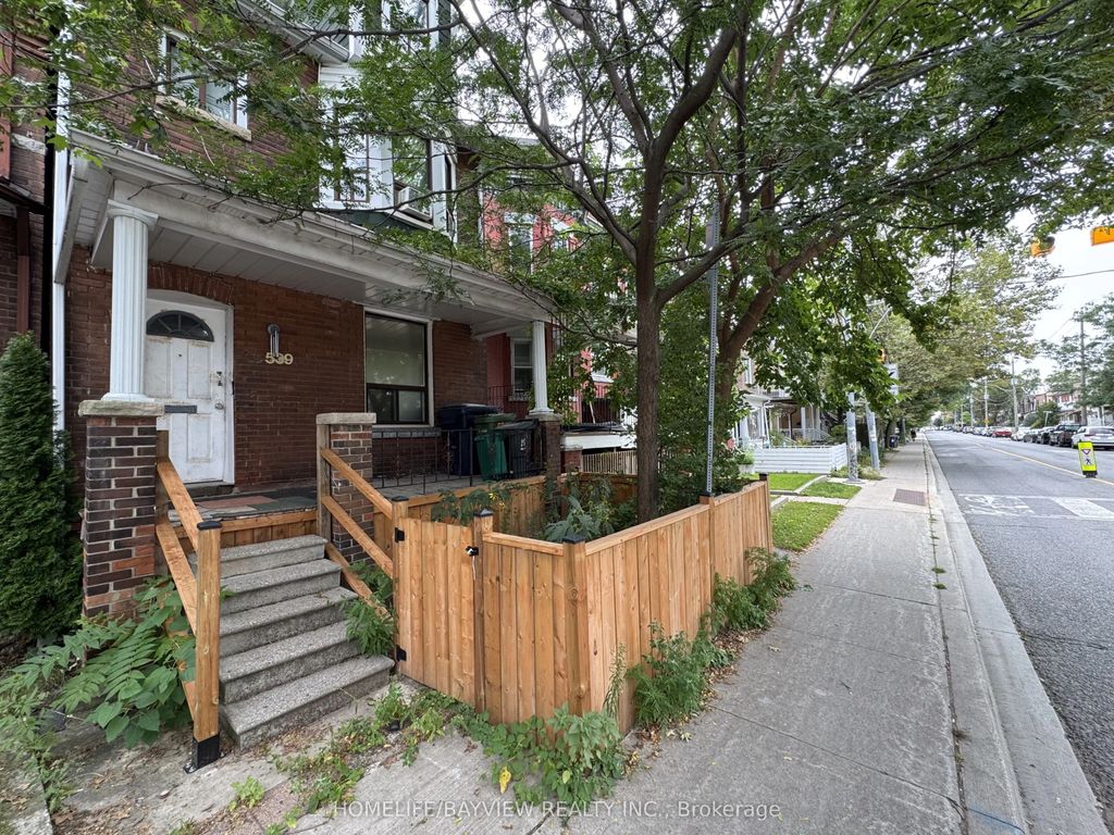 539 Lansdowne Avenue, Toronto C01